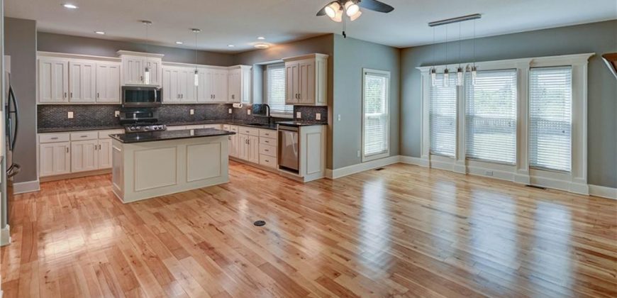 Homes for Sale in Kearney, MO 64060 | 400 S Eddie Avenue
