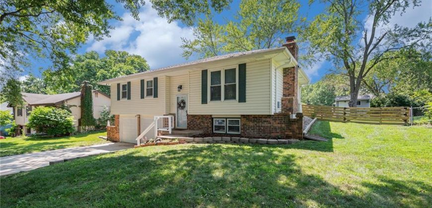 Homes for Sale in Kansas City, MO 64152 | 7616 N Serene Avenue