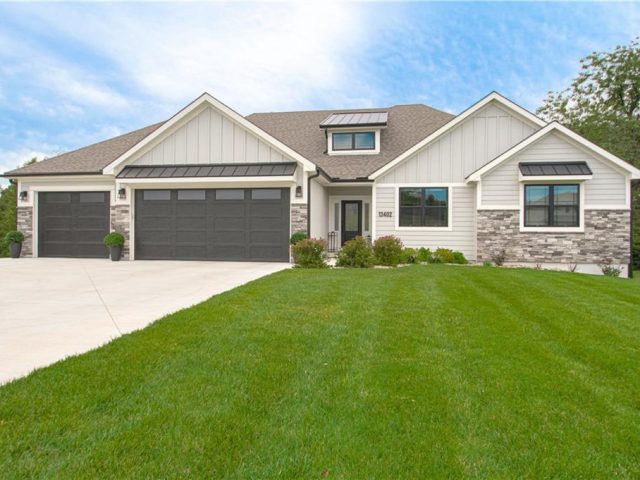 Homes for Sale in Kearney, MO 64060 | 13402  Oakbrook Drive