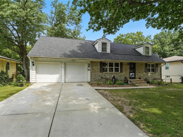 Homes for Sale in Kansas City, MO 64119 | 8012 NE 57th Street