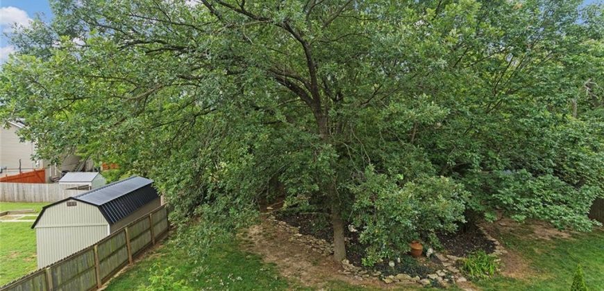 Homes for Sale in Kansas City, MO 64118 | 1407 NW 74th Street