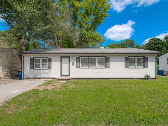 Homes for Sale in Excelsior Springs, MO 64024 | 108  Berton Road