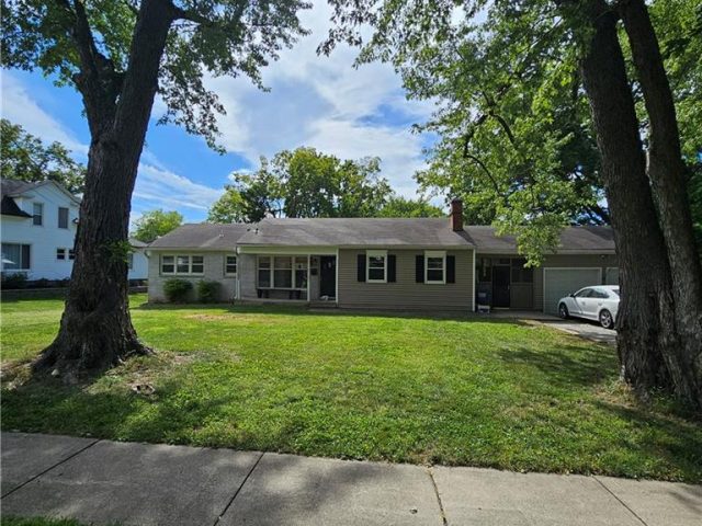 Homes for Sale in Excelsior Springs, MO 64024 | 916  Dunbar Avenue