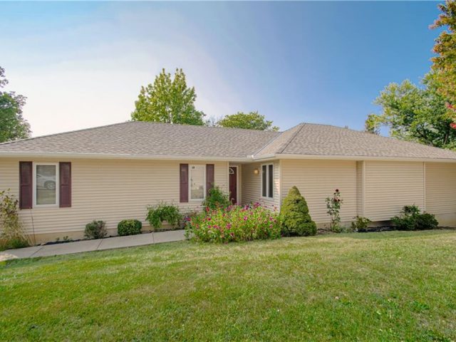 Homes for Sale in Excelsior Springs, MO 64024 | 1104  Melanie Lane