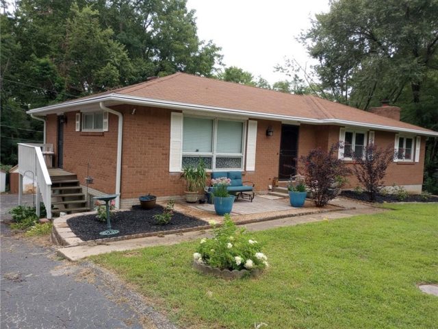 Homes for Sale in Kansas City, MO 64119 | 4805 N Lister Avenue