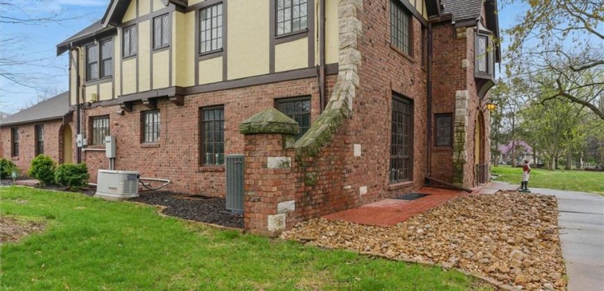 Homes for Sale in Excelsior Springs, MO 64024 | 8  Orchard Place