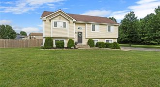 Homes for Sale in Kansas City, MO 64157 | 11427 N STARK Avenue