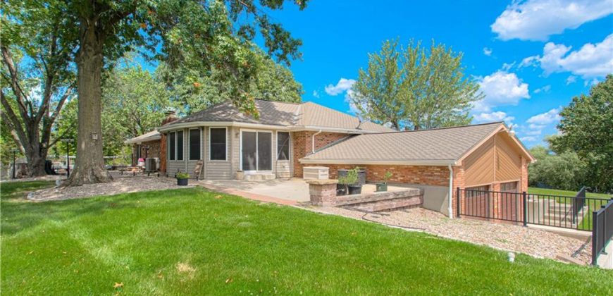 Homes for Sale in Parkville, MO 64152 | 12039  Crooked Road