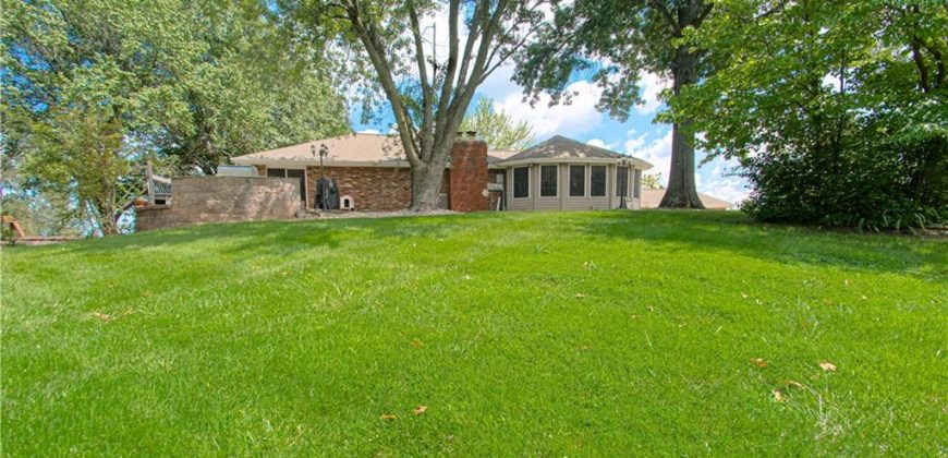 Homes for Sale in Parkville, MO 64152 | 12039  Crooked Road