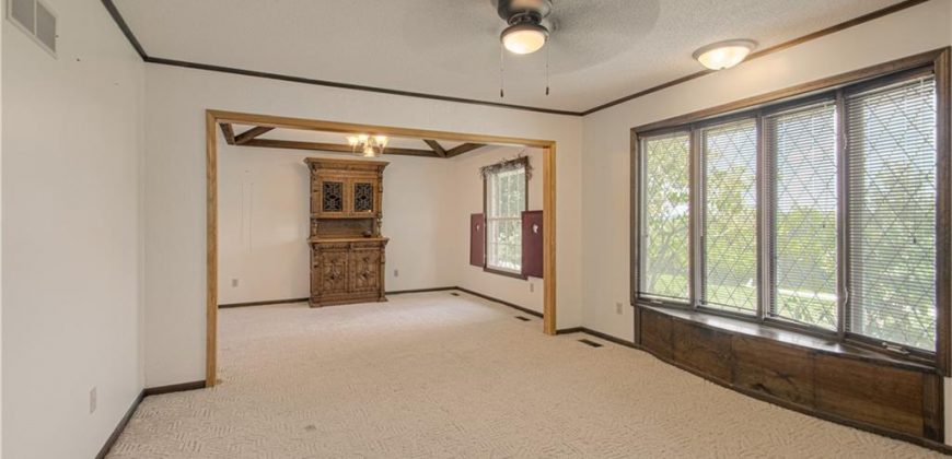 Homes for Sale in Parkville, MO 64152 | 12039  Crooked Road