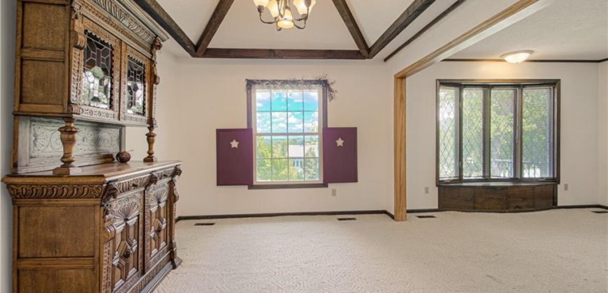Homes for Sale in Parkville, MO 64152 | 12039  Crooked Road