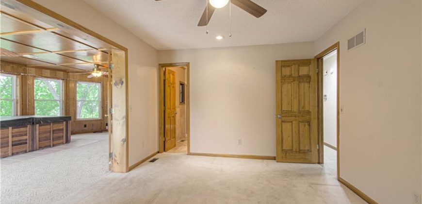 Homes for Sale in Parkville, MO 64152 | 12039  Crooked Road