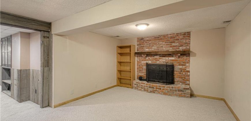 Homes for Sale in Parkville, MO 64152 | 12039  Crooked Road