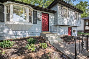 8156-NE-San Rafael-Drive-mls-2565349-image-1