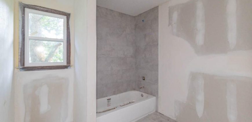 Homes for Sale in Kansas City, MO 64152 | 9905 NW 68th Terrace