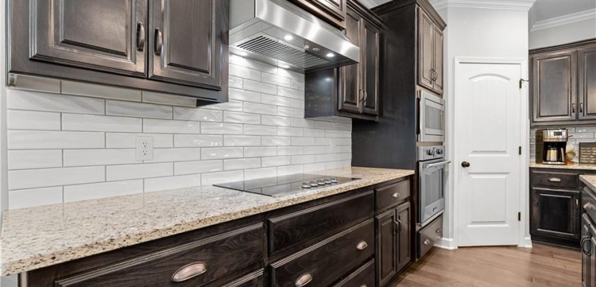 Homes for Sale in Kansas City, MO 64154 | 2905 NW 86th Terrace