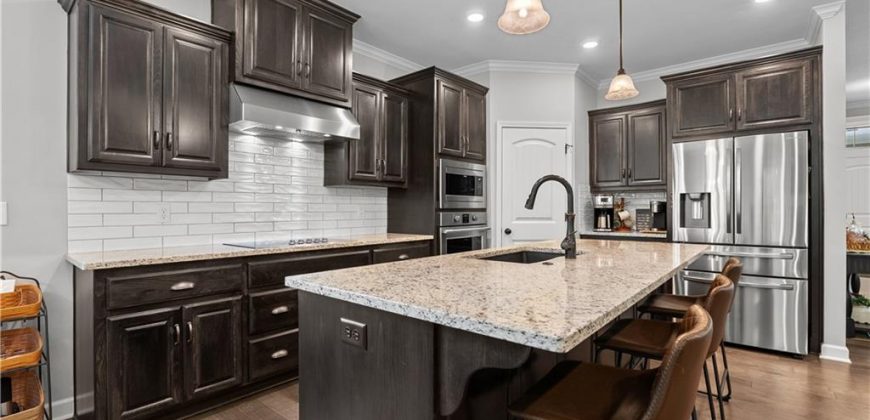 Homes for Sale in Kansas City, MO 64154 | 2905 NW 86th Terrace
