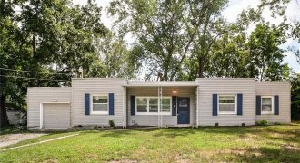 Homes for Sale in Gladstone, MO 64118 | 5 NE 74TH Street