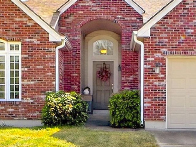 Homes for Sale in Kearney, MO 64060 | 407 W 11TH Terrace