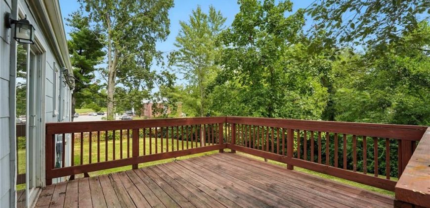 Homes for Sale in Gladstone, MO 64119 | 6319 N Agnes Circle