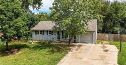 Homes for Sale in Gladstone, MO 64119 | 6319 N Agnes Circle