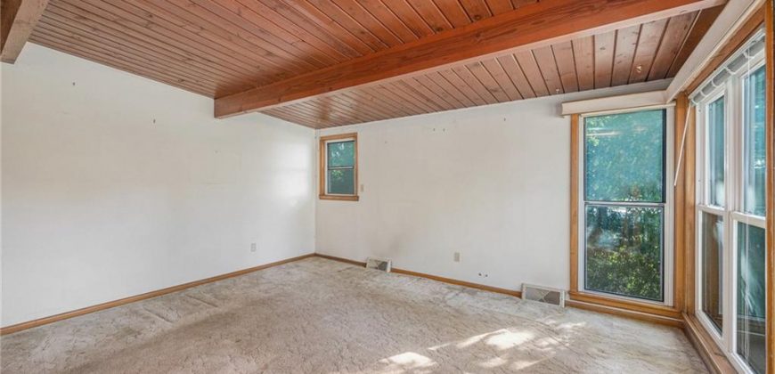 Homes for Sale in Liberty, MO 64068 | 823  Reed Street