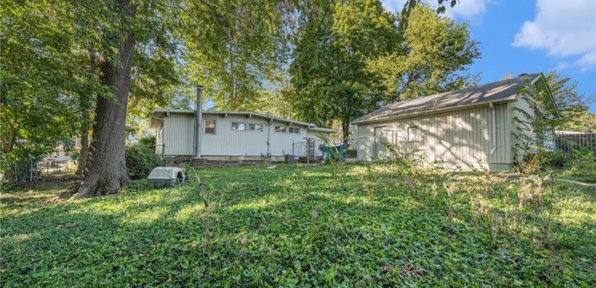 Homes for Sale in Liberty, MO 64068 | 823  Reed Street