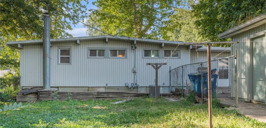 Homes for Sale in Liberty, MO 64068 | 823  Reed Street