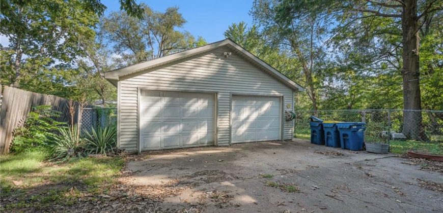 Homes for Sale in Liberty, MO 64068 | 823  Reed Street