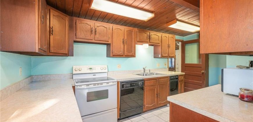 Homes for Sale in Liberty, MO 64068 | 823  Reed Street
