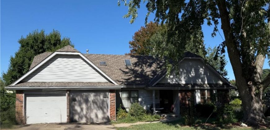 Homes for Sale in Kansas City, MO 64154 | 8605 N Beaman Avenue