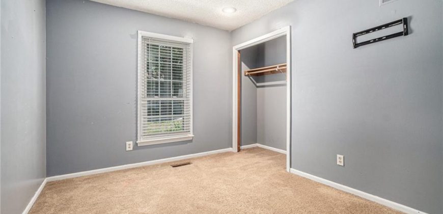 Homes for Sale in Kansas City, MO 64118 | 8009 N Brooklyn Avenue