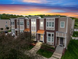 2911--GENTRY PARK-Parkway-mls-2547212-image-1