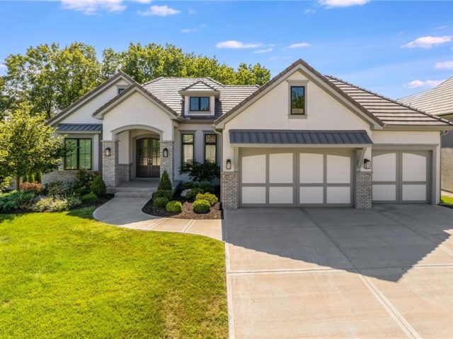 Homes for Sale in Kansas City, MO 64151 | 5830 N Lucerne Avenue