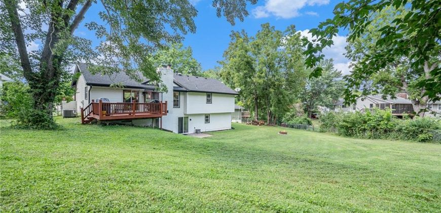 Homes for Sale in Parkville, MO 64152 | 10009 NW 70th Court