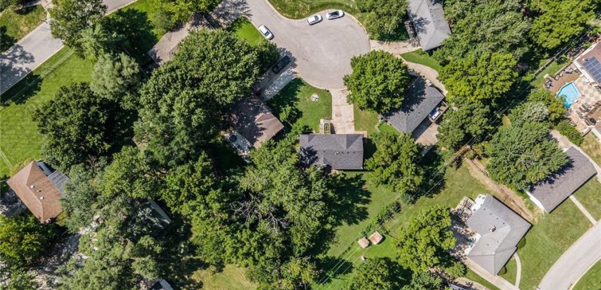 Homes for Sale in Parkville, MO 64152 | 10009 NW 70th Court