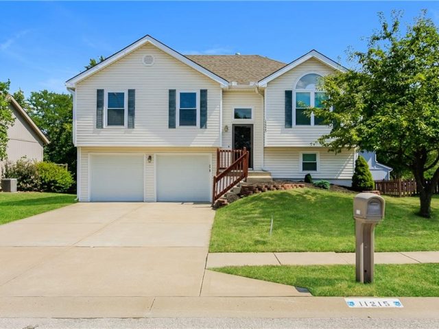 Homes for Sale in Kansas City, MO 64157 | 11215 N Ditman Avenue
