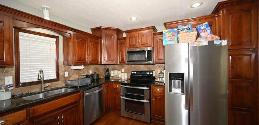 Homes for Sale in Platte City, MO 64079 | 13360  Ridgeview Drive
