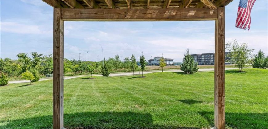Homes for Sale in Parkville, MO 64152 | 7337  Griffey Street