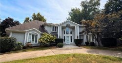 Homes for Sale in Gladstone, MO 64119 | 121 W WOODLANDS Drive