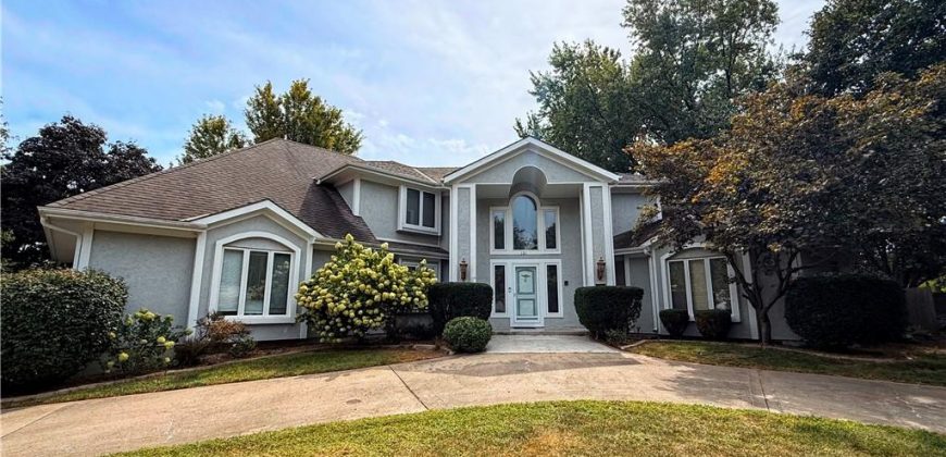 Homes for Sale in Gladstone, MO 64119 | 121 W WOODLANDS Drive