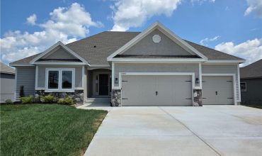 Homes for Sale in Kansas City, MO 64156 | 10201 N Winchester Avenue
