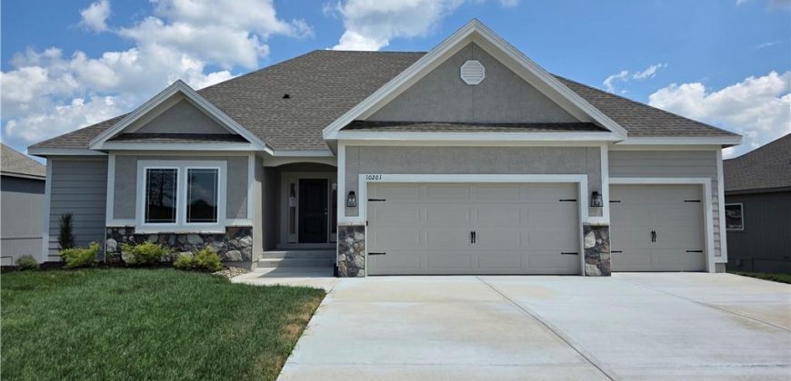 Homes for Sale in Kansas City, MO 64156 | 10201 N Winchester Avenue