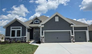 Homes for Sale in Kansas City, MO 64156 | 10205 N Winchester Avenue