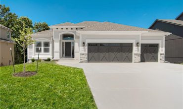 Homes for Sale in Kansas City, MO 64156 | 4818 NE 105th Street
