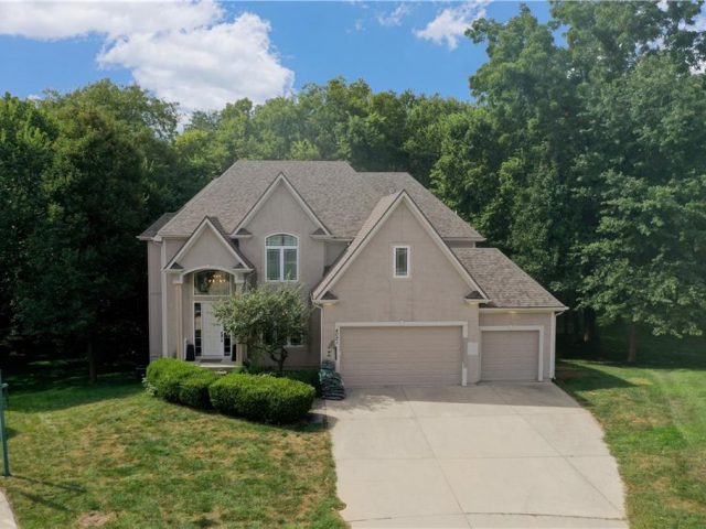 Homes for Sale in Kansas City, MO 64156 | 4021 NE 95th Terrace