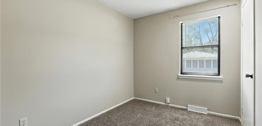 Homes for Sale in Kansas City, MO 64118 | 2403 NE Vivion Road