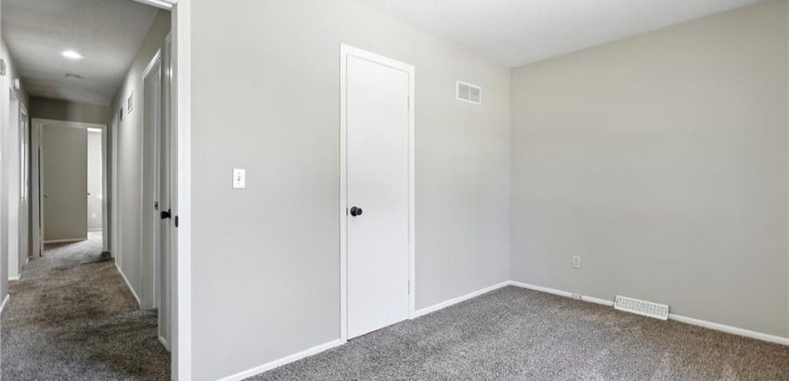 Homes for Sale in Kansas City, MO 64118 | 2403 NE Vivion Road