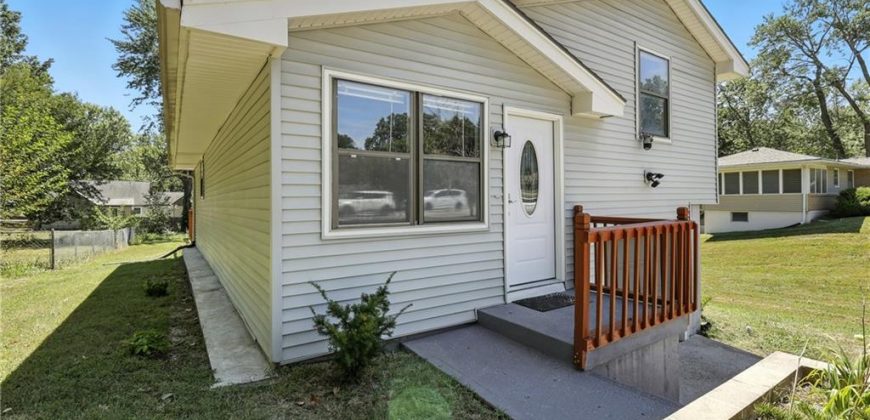 Homes for Sale in Kansas City, MO 64118 | 2403 NE Vivion Road