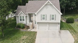 Homes for Sale in Kansas City, MO 64155 | 8526 N Flora Avenue